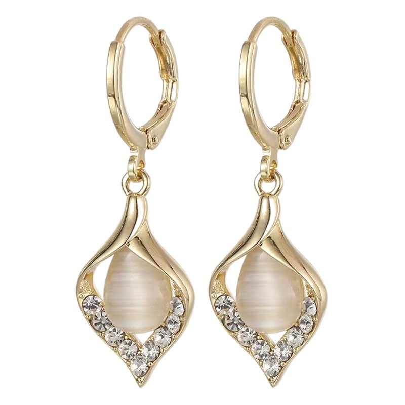 Ojo del Ángel pendientes oreja hebilla Luz de lujo de alto grado temperamento 2022 nuevos pendientes de ópalo de nicho de moda