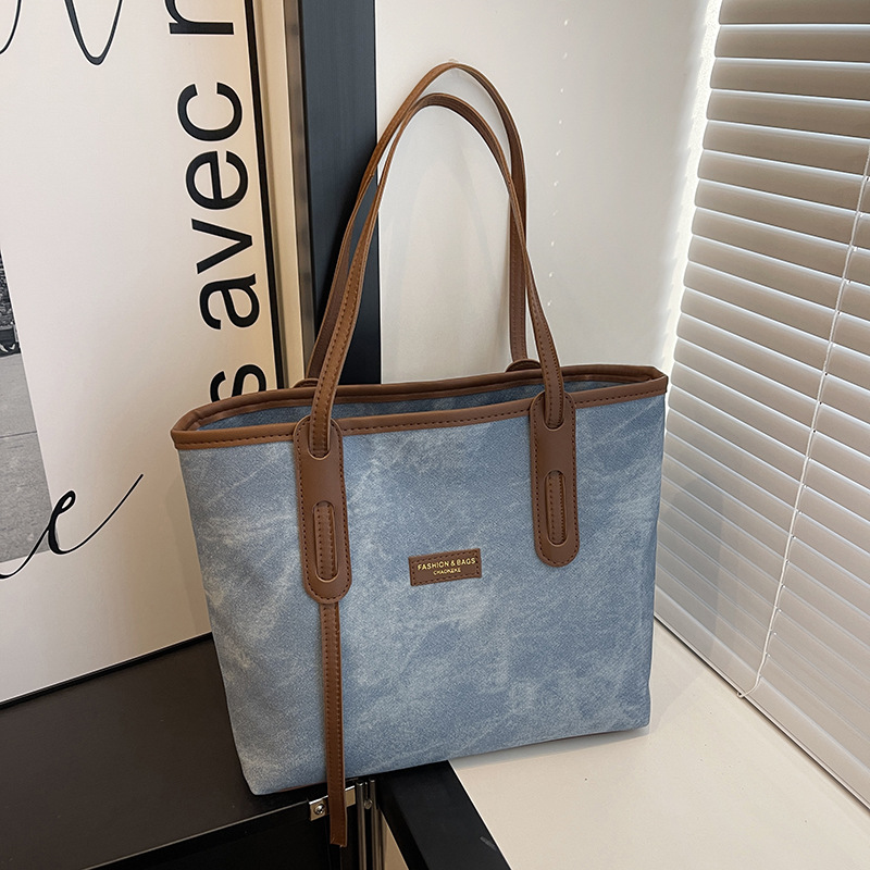 Large Capacity Tote Bag Versatile Shoulder Handbag For Women_voghion.com