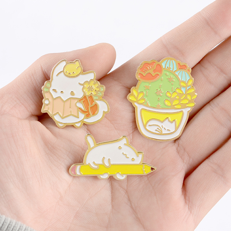 Cute Cat Alloy Plating Brooches display picture 4