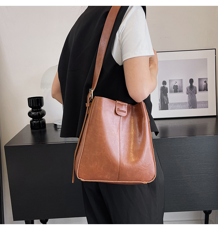New fashionable and versatile women's single-shoulder bag and women's bag, a best-selling large-capacity bucket bun for European and American foreign trade undefined