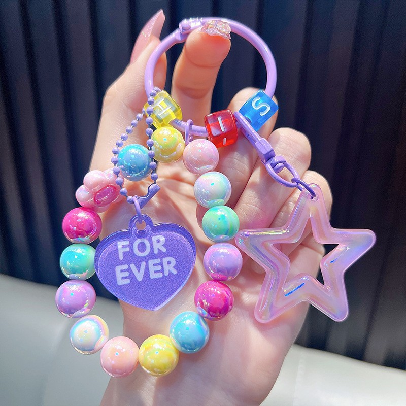 Cuentas de asiento osos colgantes de llaves de bolsos acrílicos exquisitos colgantes de llaves de automóvil colgantes pequeños regalos al por mayor