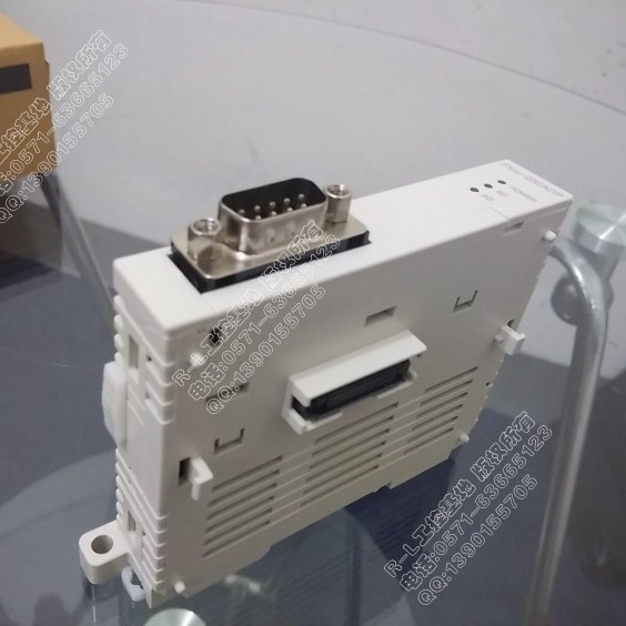 全新原装 PLC模块RS4232特殊适配器 FX3U-232ADP
