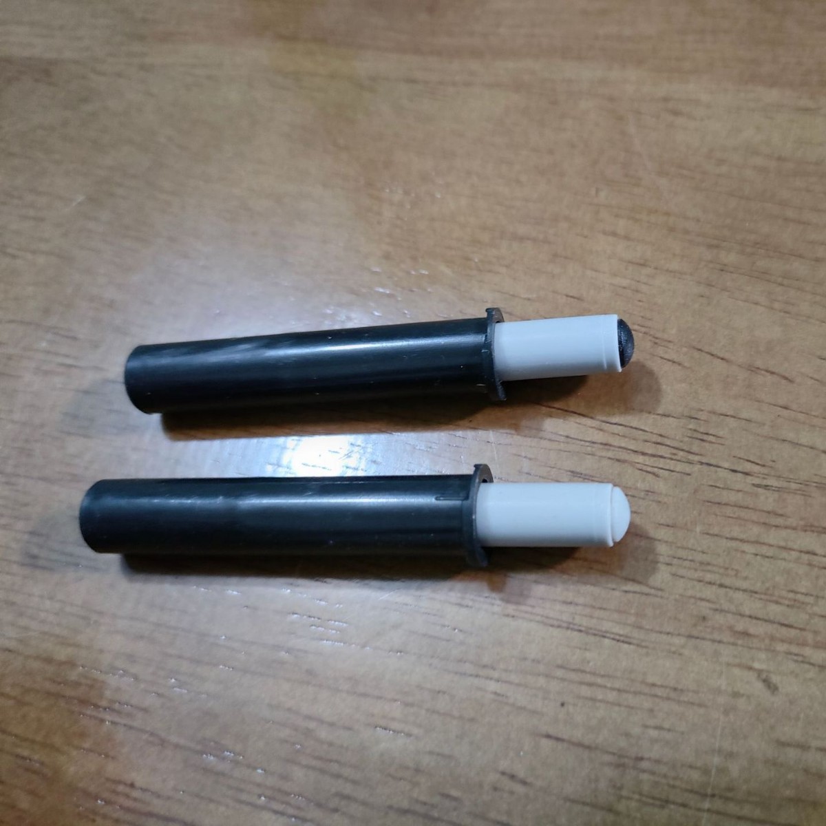 暗藏垃圾桶缓冲芯阻尼器柜门衣橱柜加粗防撞静消音家具五金配件