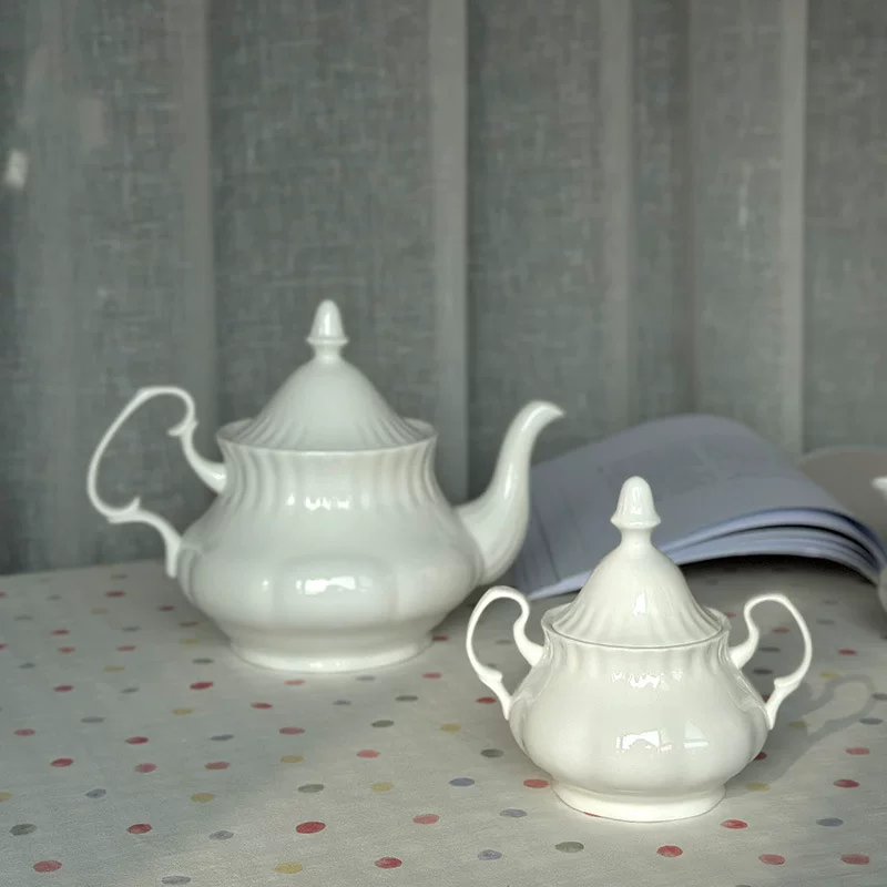 Retro ceramic coffee pot, capacious teapot