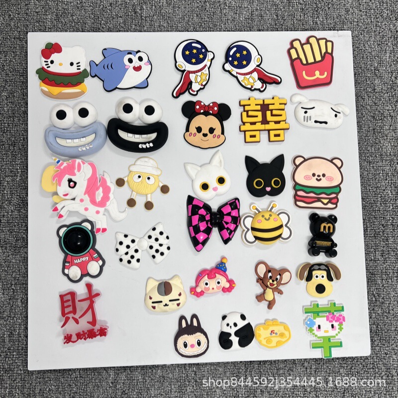 Cute Popular Cartoon Character Grinning Soft Rubber Patch Pvc Rubber DIY Hole Shoe Accessories Shell Decorative Accessories