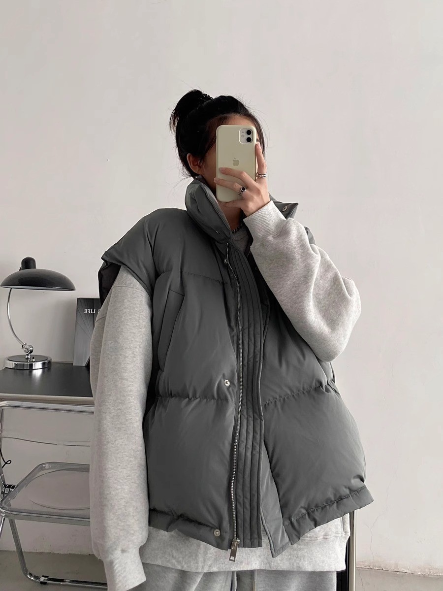 짙은 회색