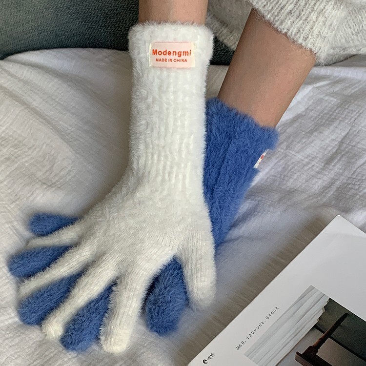 韩国可爱ins纯色百搭新款毛绒保暖手套女冬季骑行御寒五指可触屏