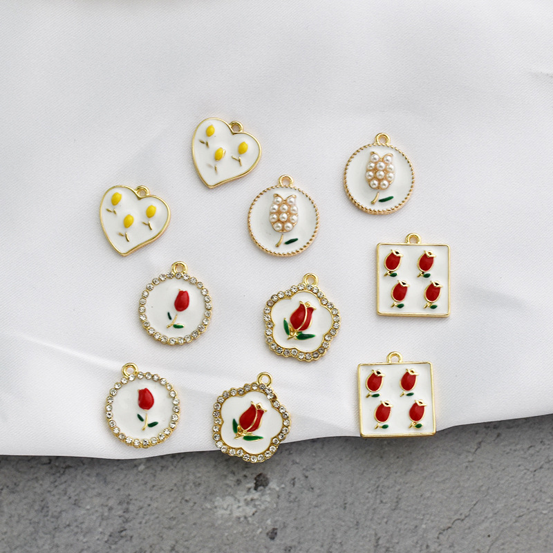10 Pcs/package Sweet Flower Alloy Enamel Inlay Pendant Jewelry Accessories display picture 5