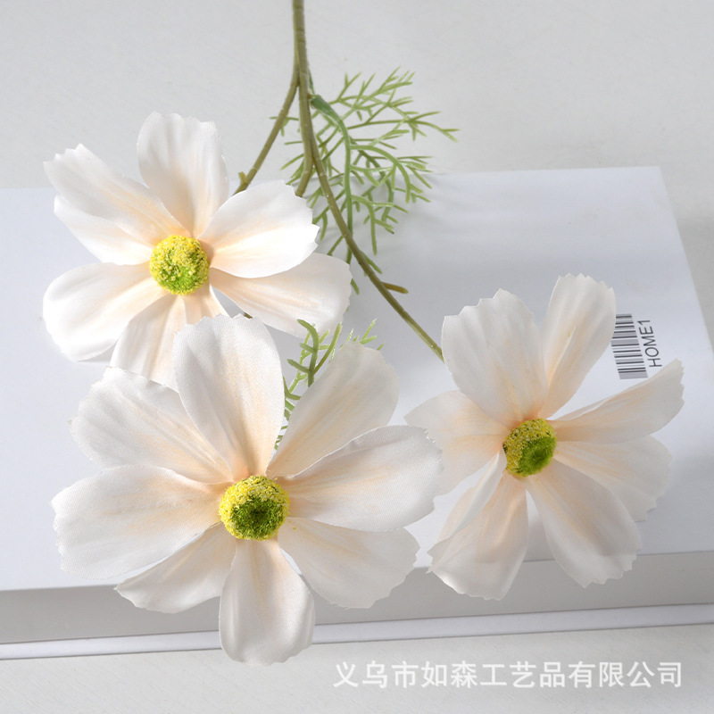 3 heads of gesang flower champagne