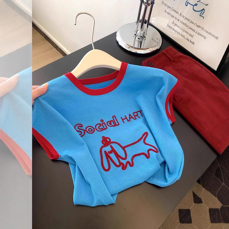 クラインブルー子犬プリントベスト半袖 Tシャツ女性のための 2025 夏の新しいドーパミンニッチ気質トップ|undefined
