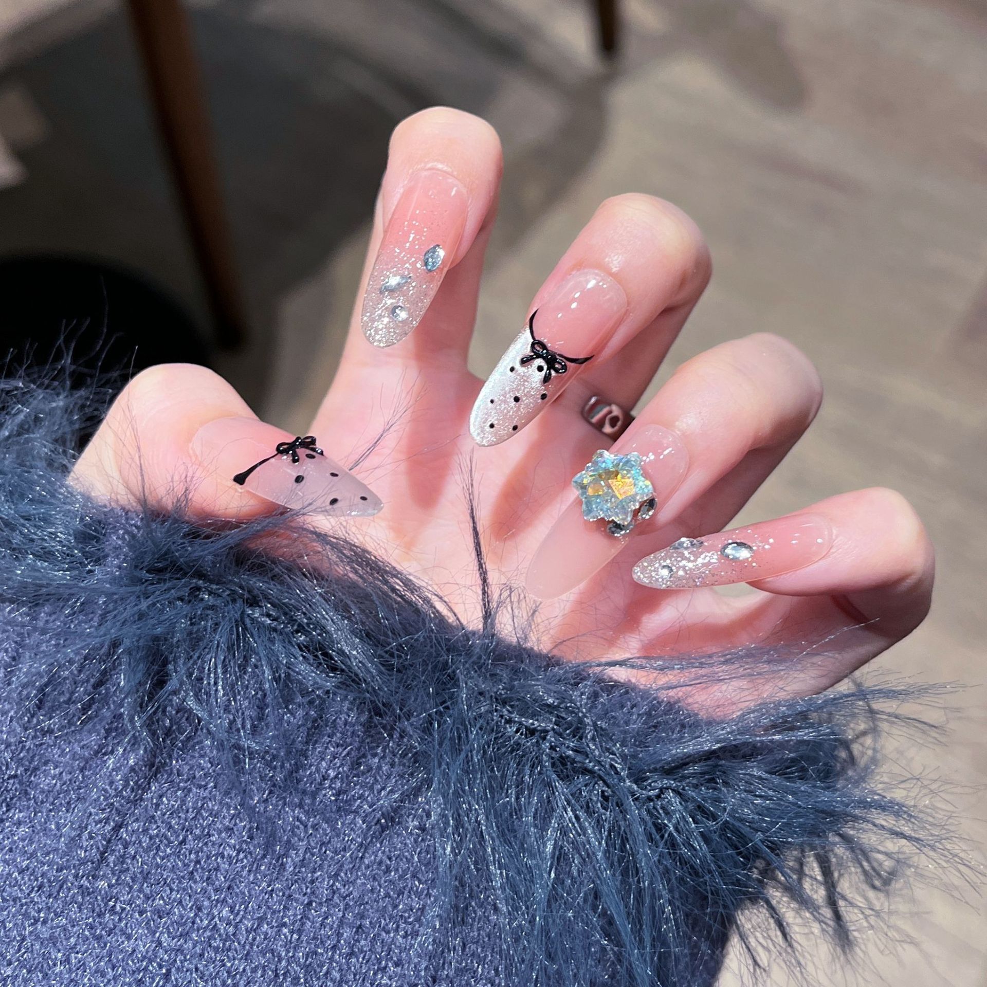 Puros deseos de usar uñas hechas a mano de nuevo estilo mariposa ondulado punto cuadrado temperamento suave blanqueamiento estudiante de manicura avanzada dulce y cool