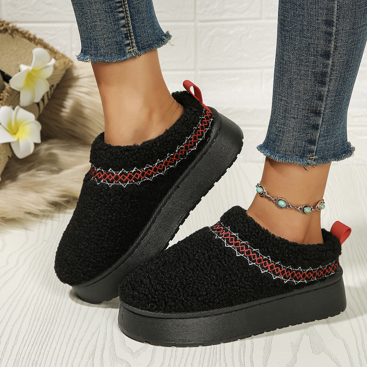 두꺼운 밑창 스노우 부츠 여성의 2024 대외 무역 플러스 사이즈 기모 따뜻한 바오 터우 색상과 유럽과 미국의 레저 착용 마오 마오 코튼 드래그