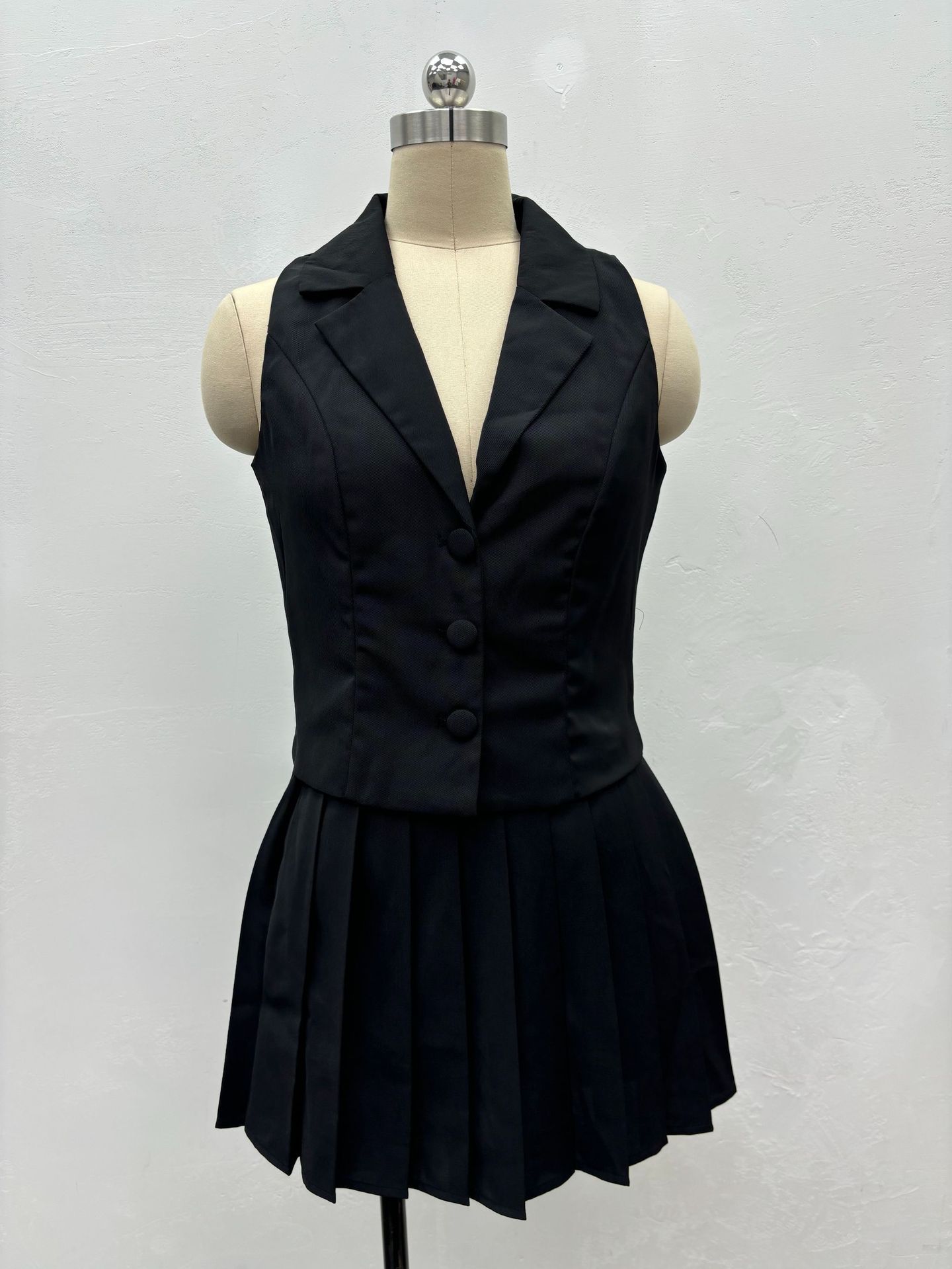 African Spring/Su New European American Women's Outfit: Sleeveless Vest And Pleated Short Skirt Two-Piece Set For_ecoleips.com