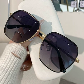 太阳镜;框架眼镜;老花镜