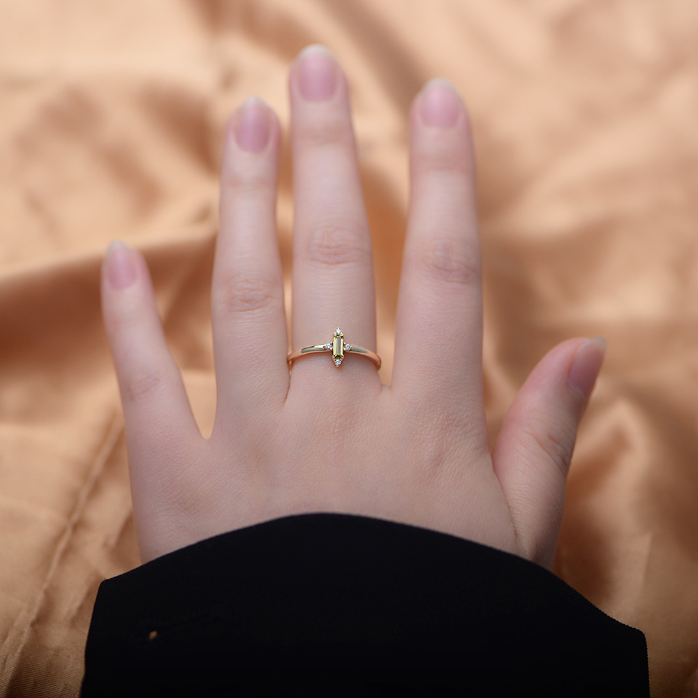 S925 plata esterlina cuadrado verde oliva circón anillo femenino europeo y americano transfronterizo Venta caliente simple todo fósforo luz anillo de lujo pulsera