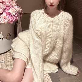 法式织梦少女感重工钩花针织套装软糯开衫半裙两件套2025秋冬新款