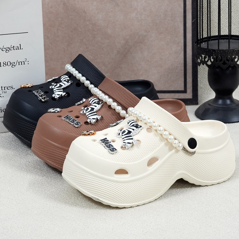 2026 New Style Pearl Chain Zebra Thick-Soled Clogs for Women, Versatile Soft-Soled Closed-Toe Sandals Eva 2026 New Style Pearl Chain Zebra Thick-Soled Clogs for Women, Versatile Soft-Soled Closed-Toe Sandals Eva