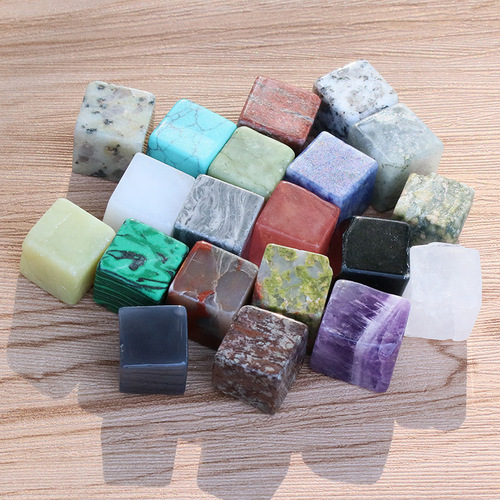 Semi-precious crystal, amorphous cubic granules, synthetic mixed 20 pieces, chilled ice whiskey ice wine stones, assorted mineral stones