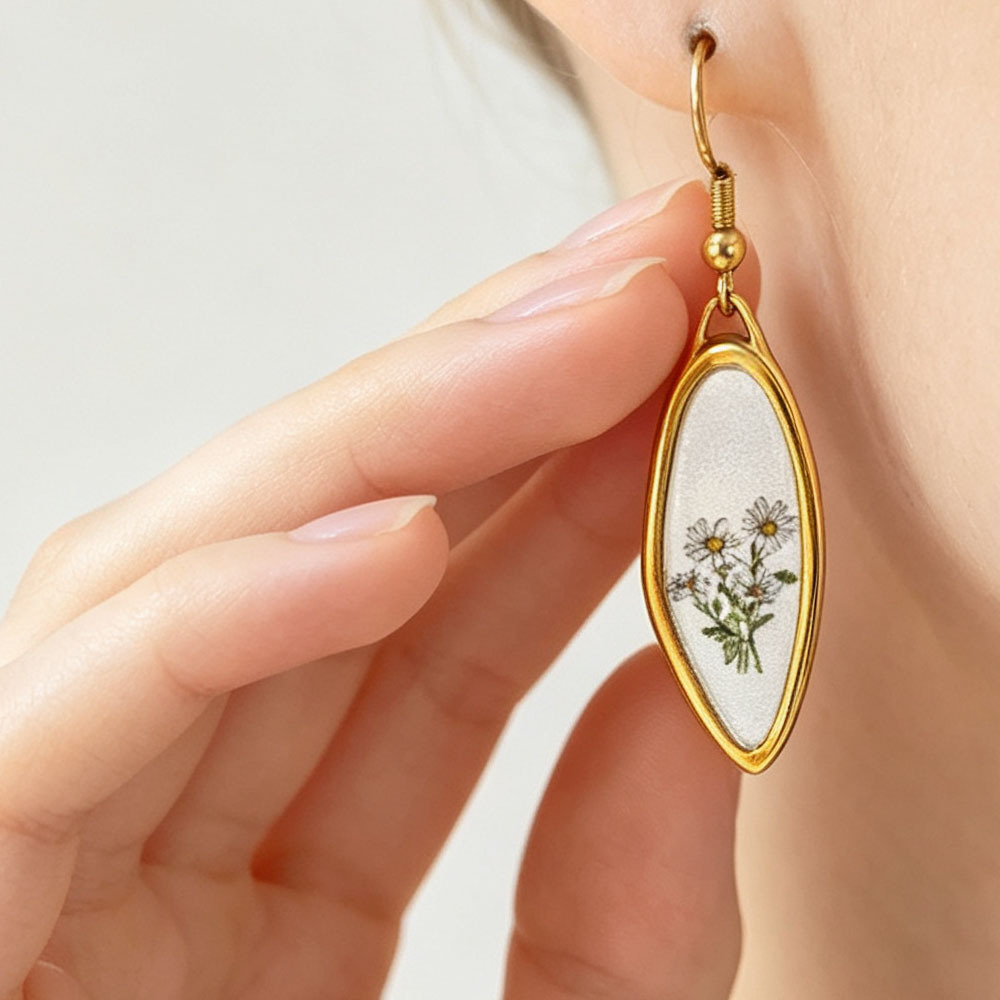Diseño único retro nicho de alta sensación pendientes de acero inoxidable flores animales pendientes irregulares joyas de lujo ligero