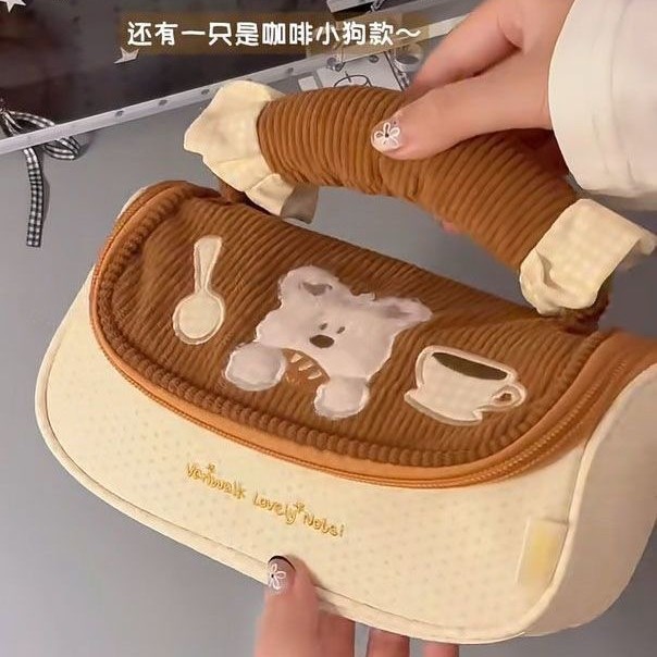 小紅書と同じスタイルのストロベリーロールマカロンペンバッグ、高価値、大容量の女の子用化粧品バッグ、ポータブル収納バッグ|undefined
