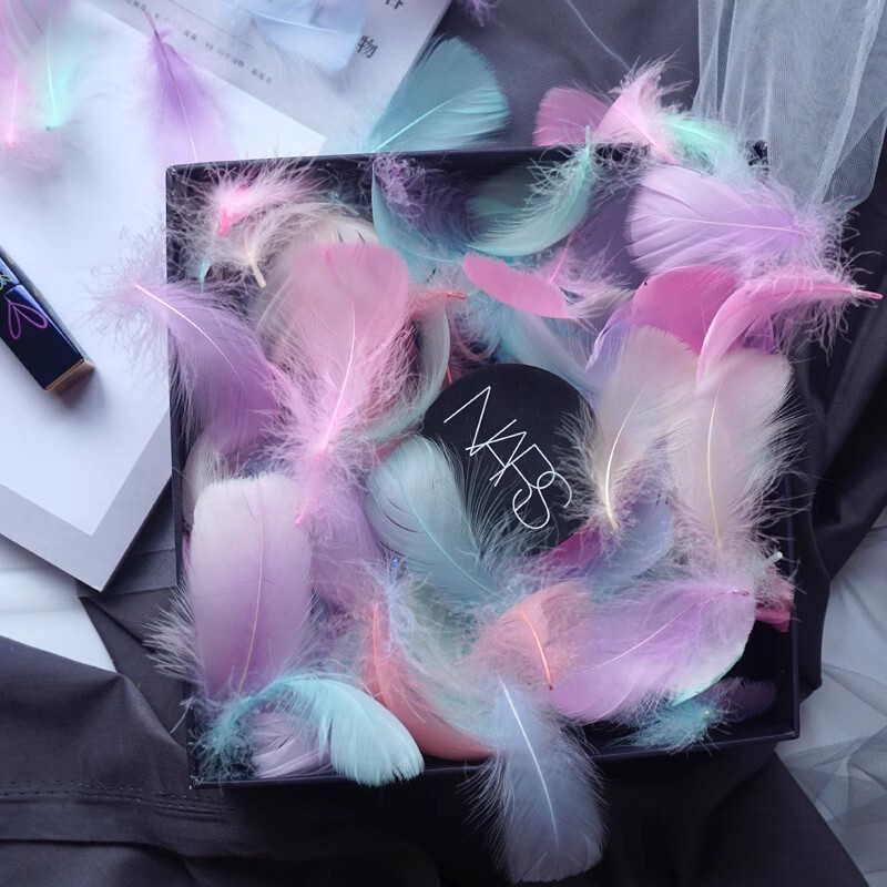 Colorful Macaron Feather ins Floating Dyeing Goose Feather Dream Catcher DIY Wave Ball Decoration Gift Box Filling Material Colorful Macaron Feather ins Floating Dyeing Goose Feather Dream Catcher DIY Wave Ball Decoration Gift Box Filling Material