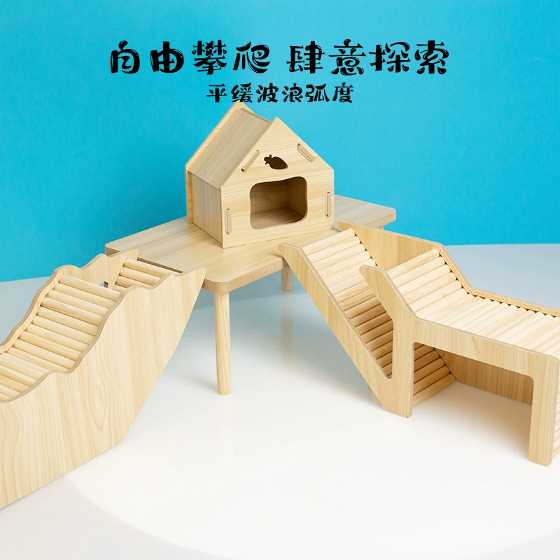 Туннель, деревянный дом, игрушка, археологические раскопки