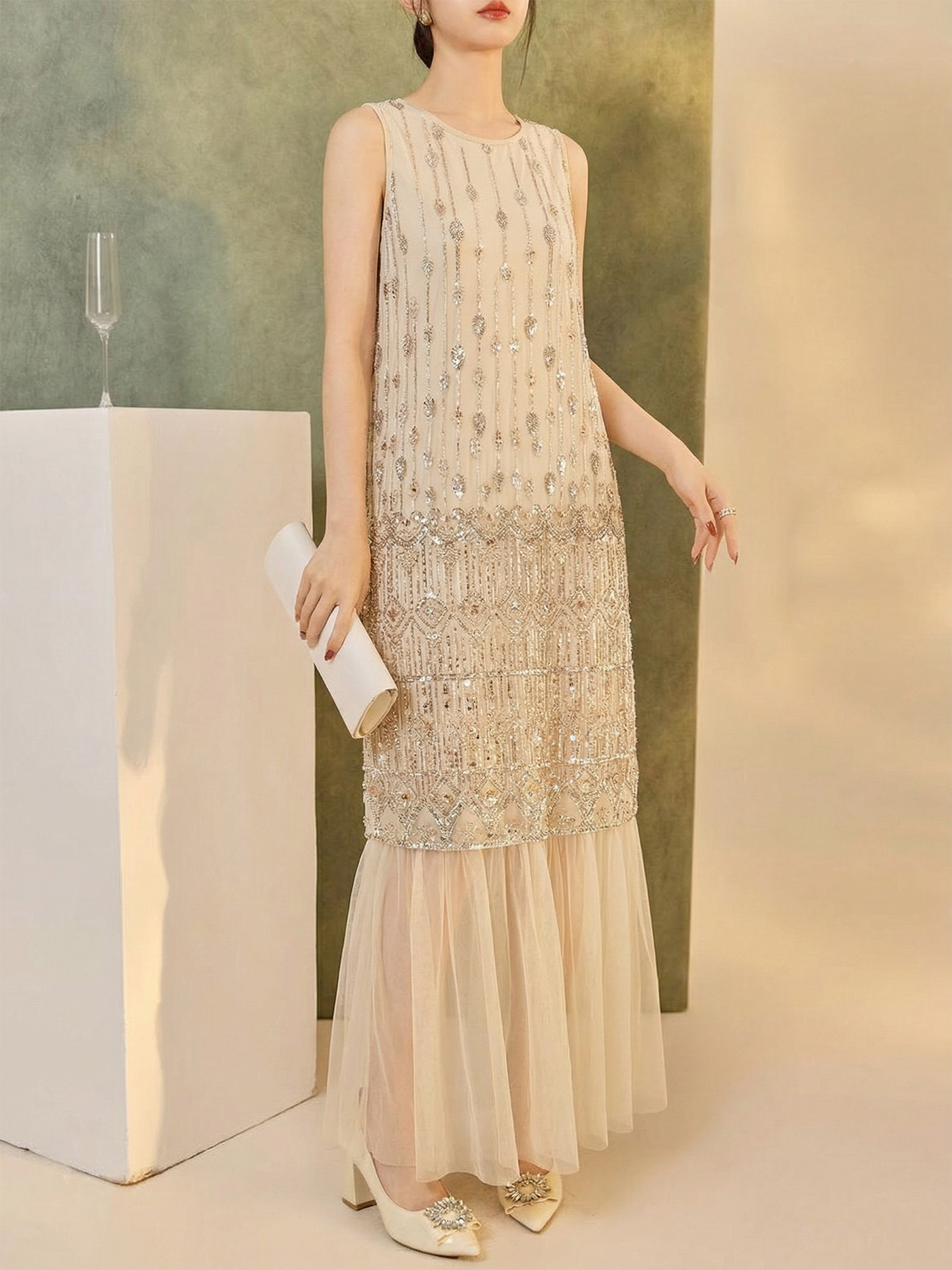 Đầm suông nữ midi phong cách Guofeng tay không sequin cao cấp — màu trắng ngà
