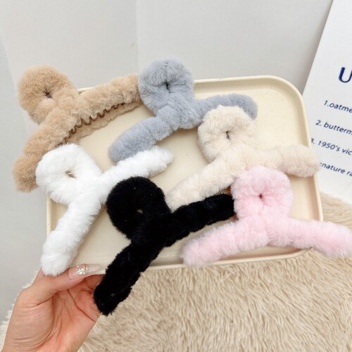 Maillard Autumn and Winter Plush Clip Solid Color Temperament Large Hair Clip Girls Hair Shark Clip Hair Accessories Back of the Head