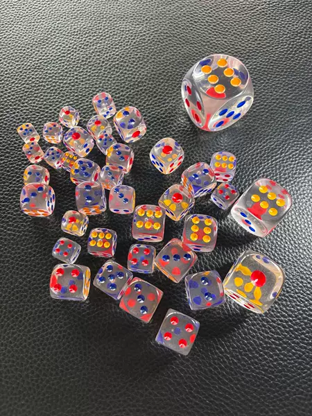 In-Stock Rounded Corner Transparent Colored Dot Dice 10mm 12mm 14mm 16mm 18mm 25mm Crystal Acrylic Dice