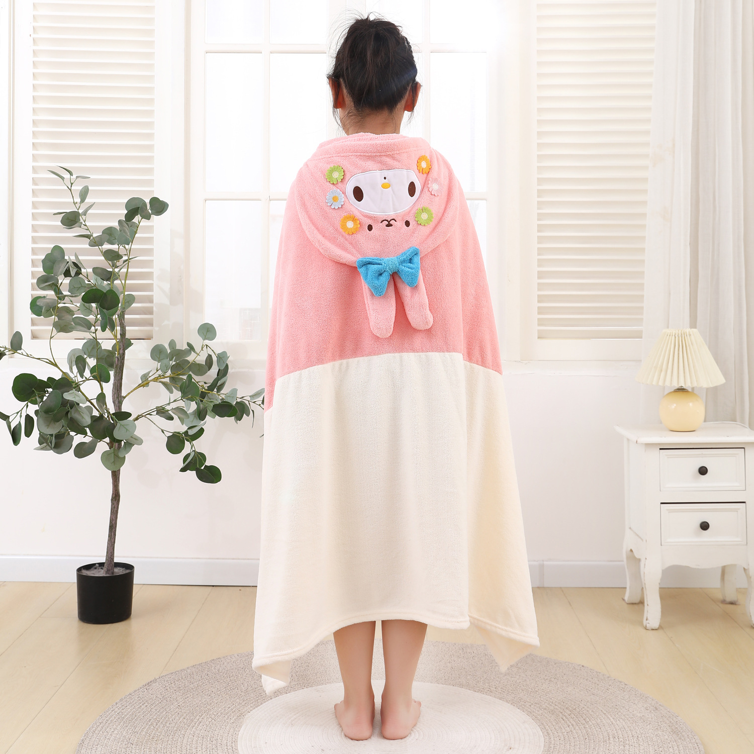 Toalla de baño para niños de dibujos animados capa para adultos con capucha para hombres y mujeres, los niños grandes pueden usar una bata de baño de secado rápido que absorbe agua, baño con capucha