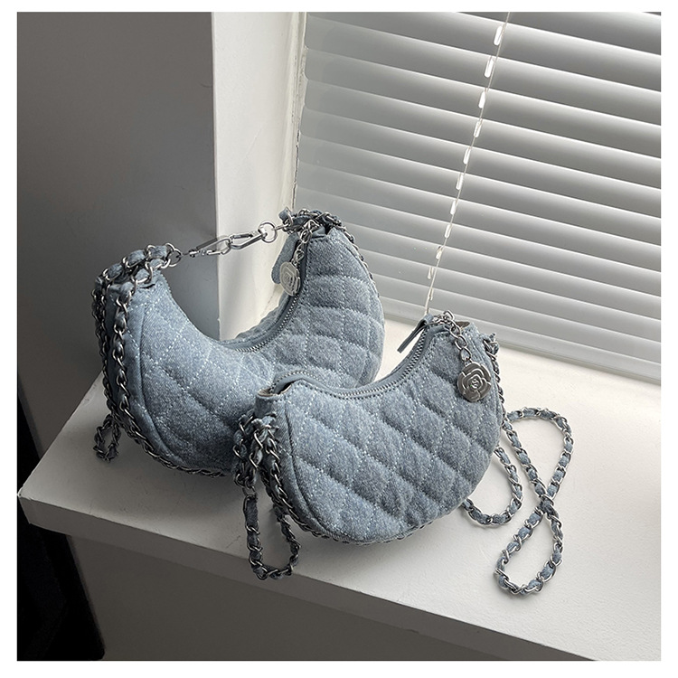 Women's Crossbody Bag With Diamond Chain And Denim Crescent Design_voghion.com