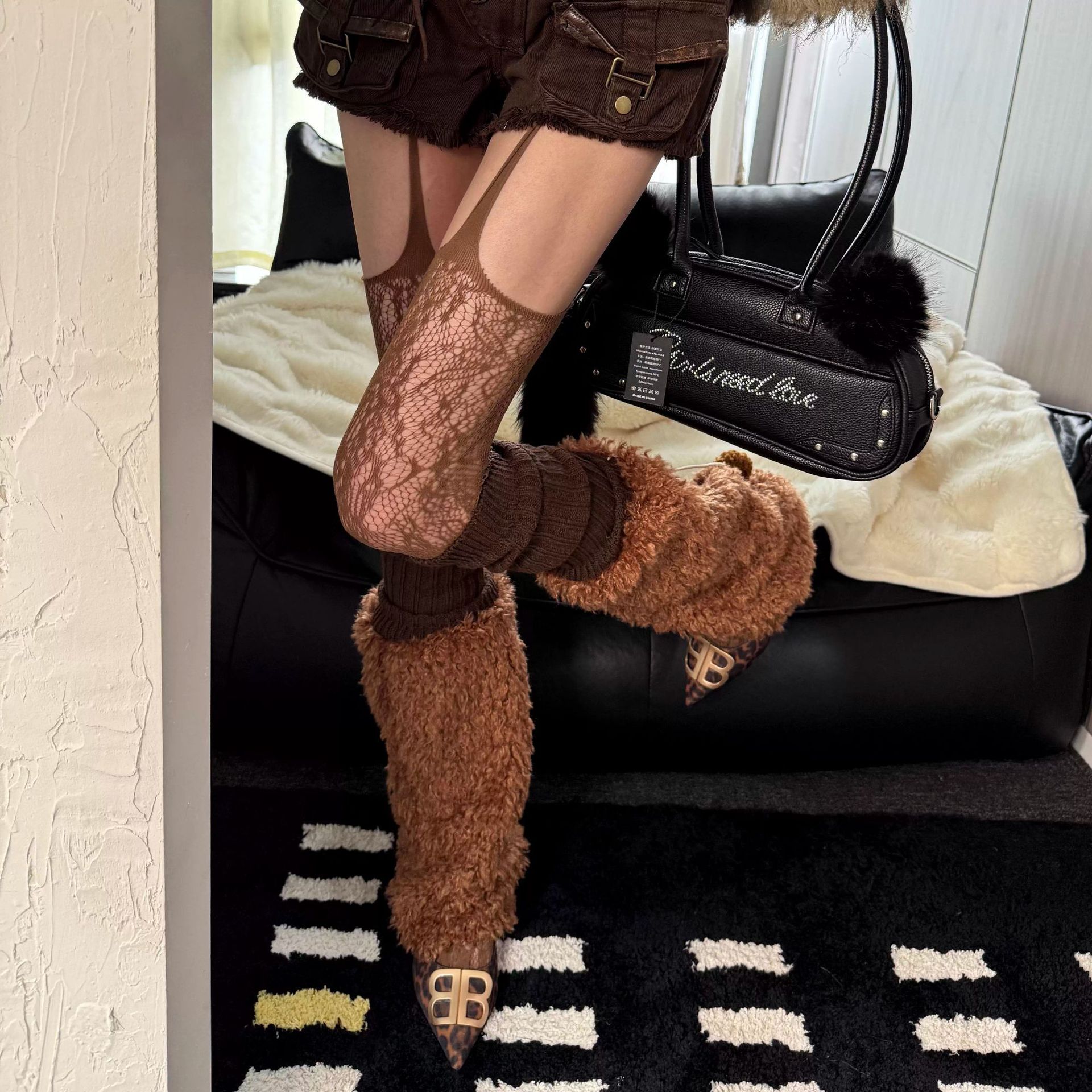 Artistic Retro Floral Hollow Classical Niche Street Garter Socks with a Sense of Design and Temperament, Thin Style