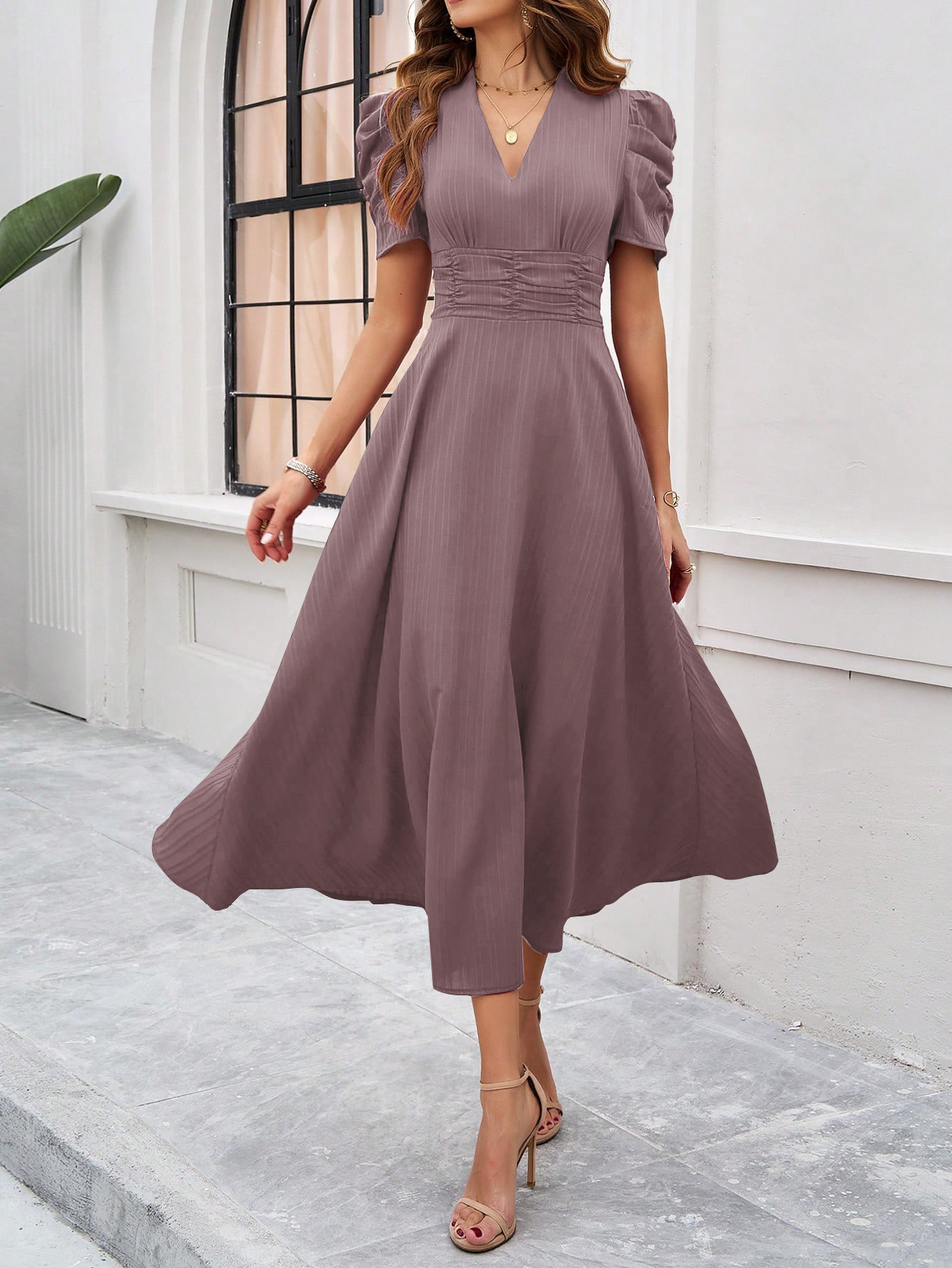 318g Weight Maxi Long Dress Dress Length Type Short Sleeve Sleeve Length Swing Dress Dresses Type Puff Sleeve Sleeve Type Spandex, Polyester Fabric Type High Waist Waist Line Daily Occasion V Neck Neckline Regular Fit Fit Type Solid Color Pattern 2025 Spring and Summer Season Women's Gender Pleated Design Simple Style Style Wholesale Women's Simple Style Pleated Solid Color Daily V Neck Short Sleeve Swing Dress 7