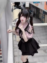 地雷辣妹蕾丝日系衬衫上衣高腰半裙露肩显瘦两件套套装