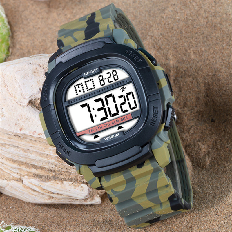 Comercio exterior nuevo multi-funcional camuflaje al aire libre de las Fuerzas Especiales reloj de los hombres de gran dial luminoso deportes reloj electrónico