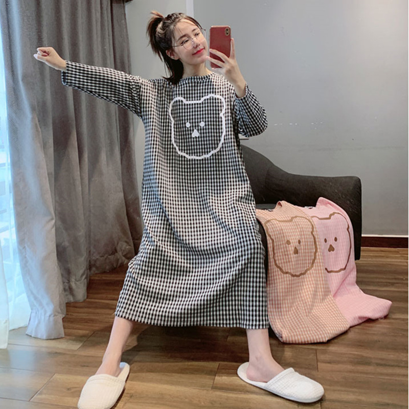 Dibujos animados Rosa oso a rayas nuevo pijama de primavera largo de las mujeres de dibujos animados Rosa oso a rayas camisón de longitud media delgada manga larga