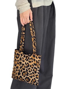 �¿�2025����ͬ��½z�I�͹ű��yС���ذ��p��С�����������