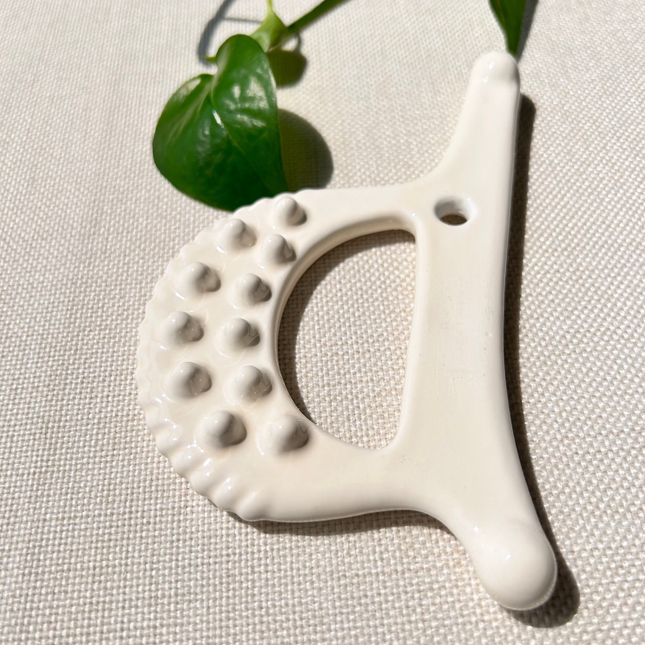 陶瓷刮痧脸部身体按摩美容经络刷拨筋棒ceramic scrapping board