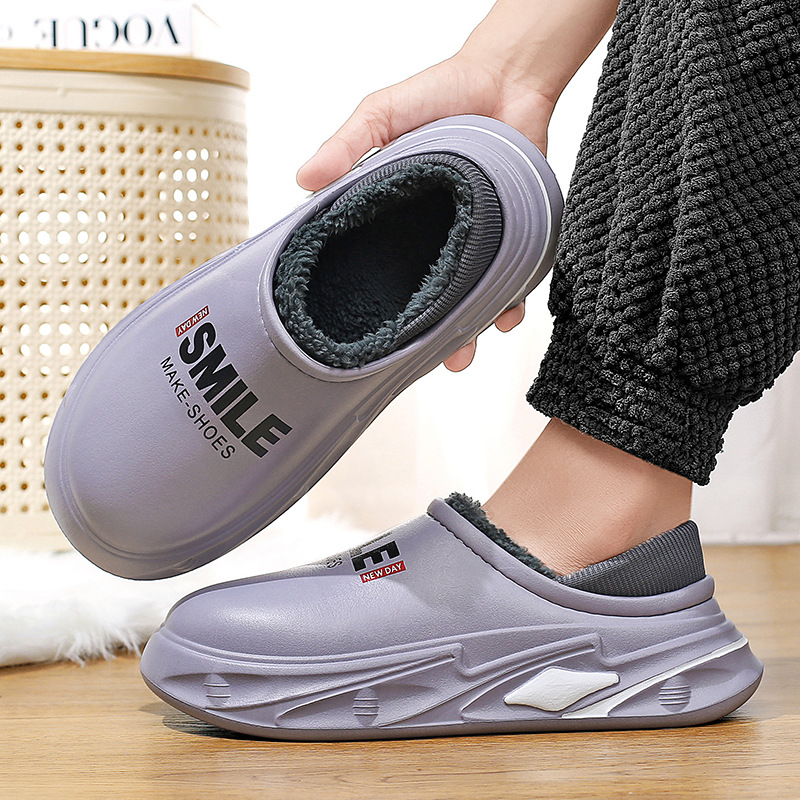 Invierno más zapatos de algodón de terciopelo para hombres 2025 nueva tendencia cálida de suela gruesa zapatos de algodón resistentes al desgaste zapatos de algodón de tacón impermeable para hombres