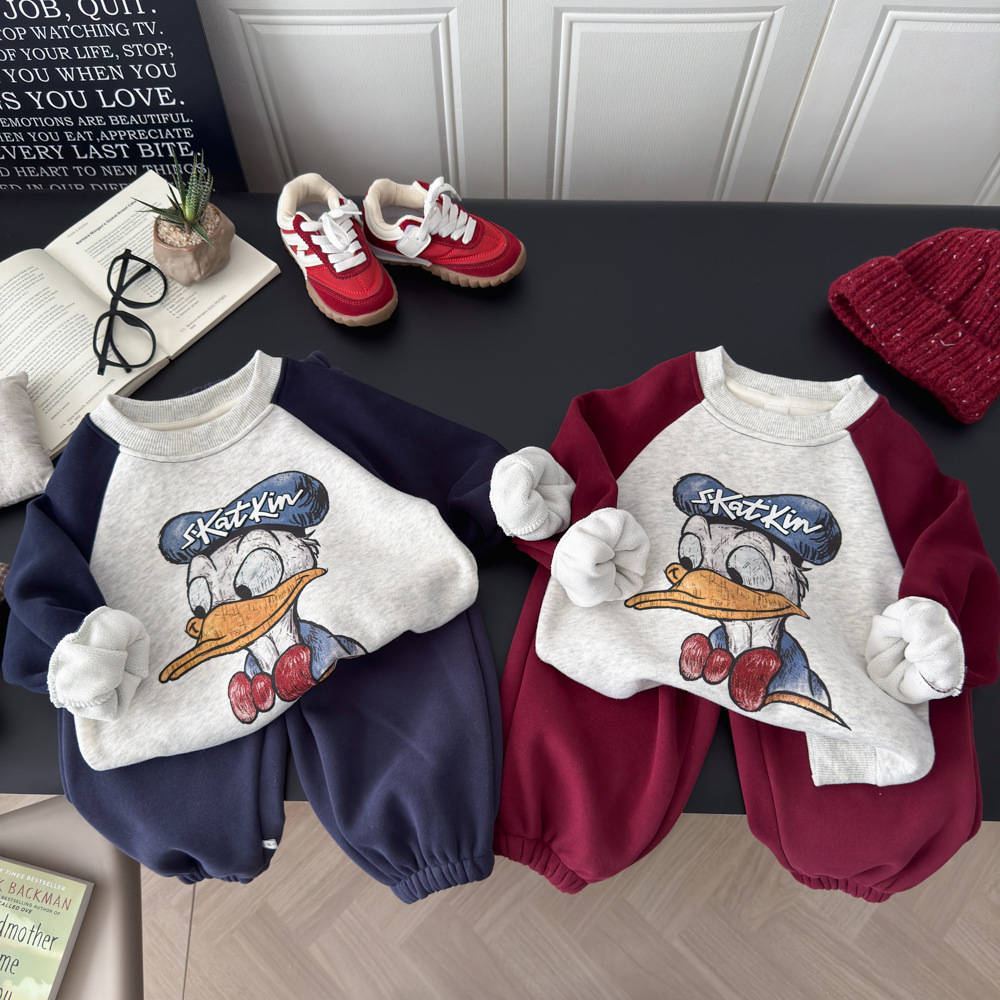 秋冬儿童卡通韩版加绒加厚套装中小童保暖撞色圆领卫衣束脚长裤厚