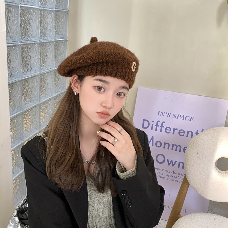 Neue japanische Plüsch-Malermütze, koreanische Version, modische und niedliche Strickmütze, Herbst und Winter, neue Damen-G-Label-warme Baskenmütze_voghion.com