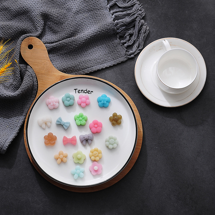 現物18連の異なる花の蝶結びの形のシリカゲルの金型diy装飾工具のチョコレートのゴムの金型|undefined