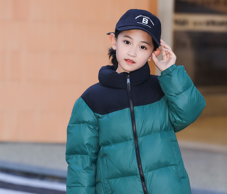 Çocuk giyimi için 2023 yeni siyah altın kuş tüyü ceket, erkek kızların kış sıcaklığı, kalınlaştırılmış orta ve_voghion.com