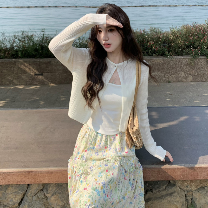 Berry 喜你而欢 一粒扣冰丝针织开衫女圆领百搭短款外套|undefined