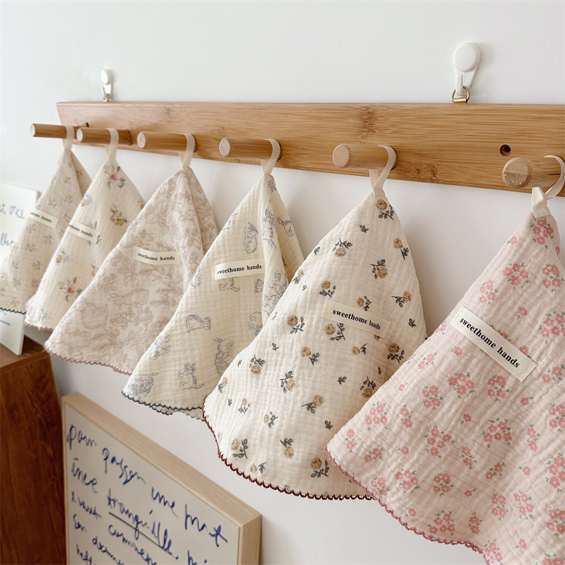 ins Style Fresh Cotton Absorbent Small Towel Kitchen Bathroom Hand Towel Hanging Soft Wash Hand Towel for Children