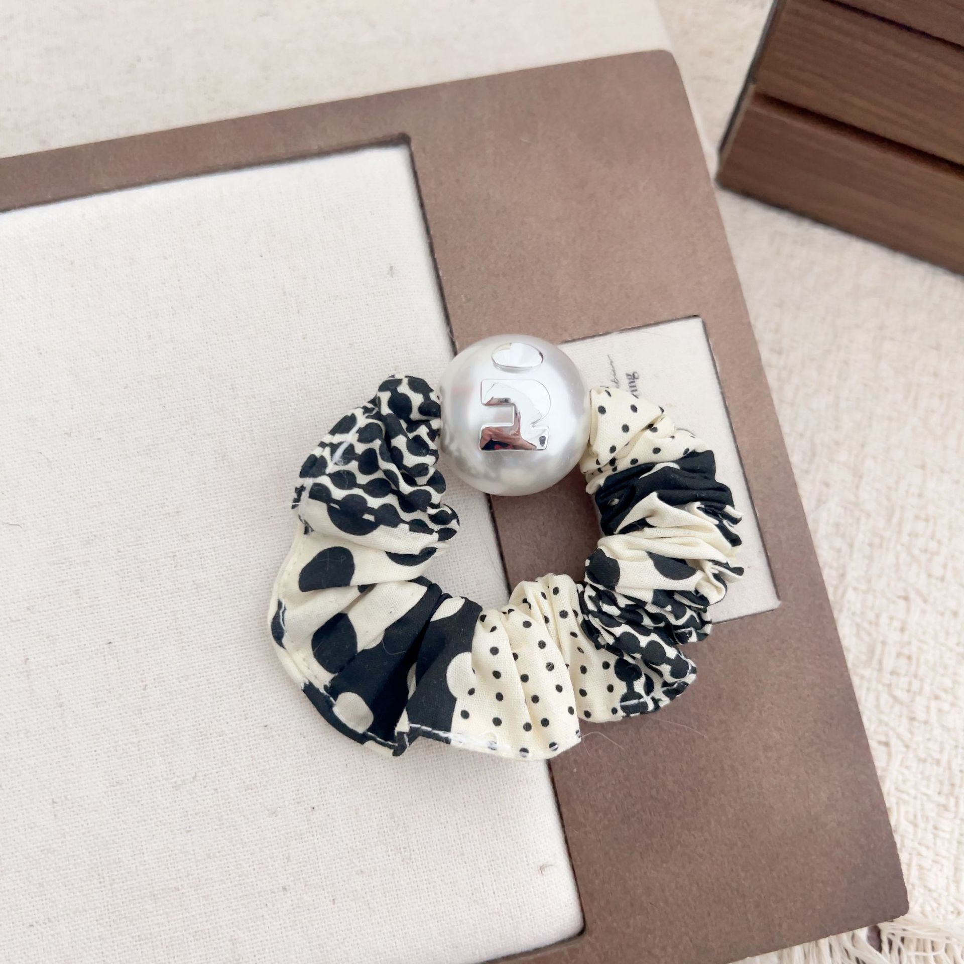 Koreanische Stoff Haargummi Mit Perlen Im Eleganten Karodesign_voghion.com