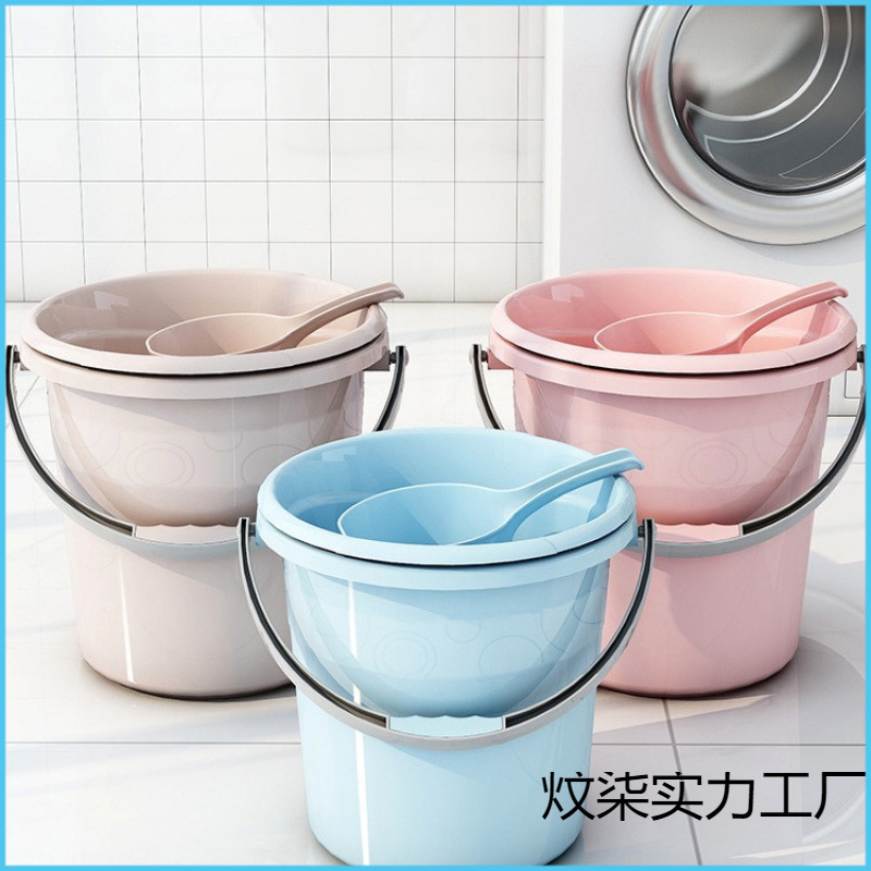 Plastic handheld extra large big bucket for home use for students