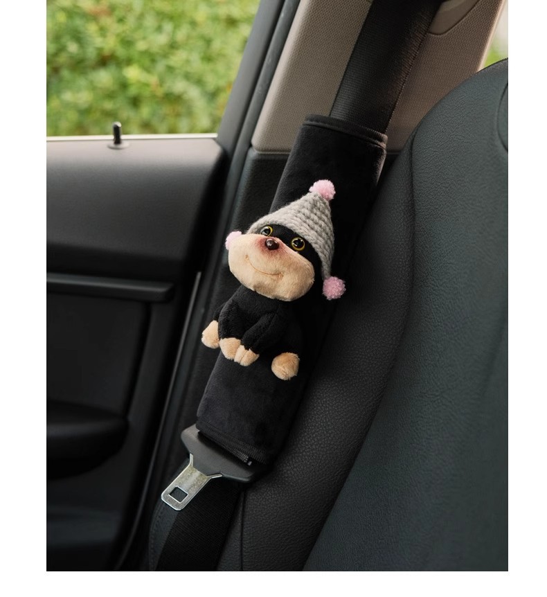Bee Puppy Car Seat Belt Shoulder Holder Car Safety Belt Holder Car Interior Decoration Ornaments Anti-Sling Neck