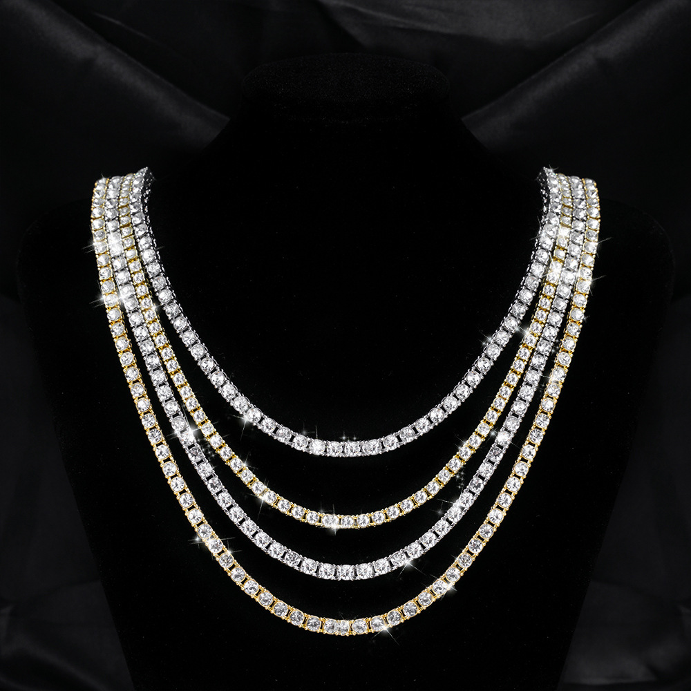 Collana tennis uomo con pendente geometrico e strass_voghion.com