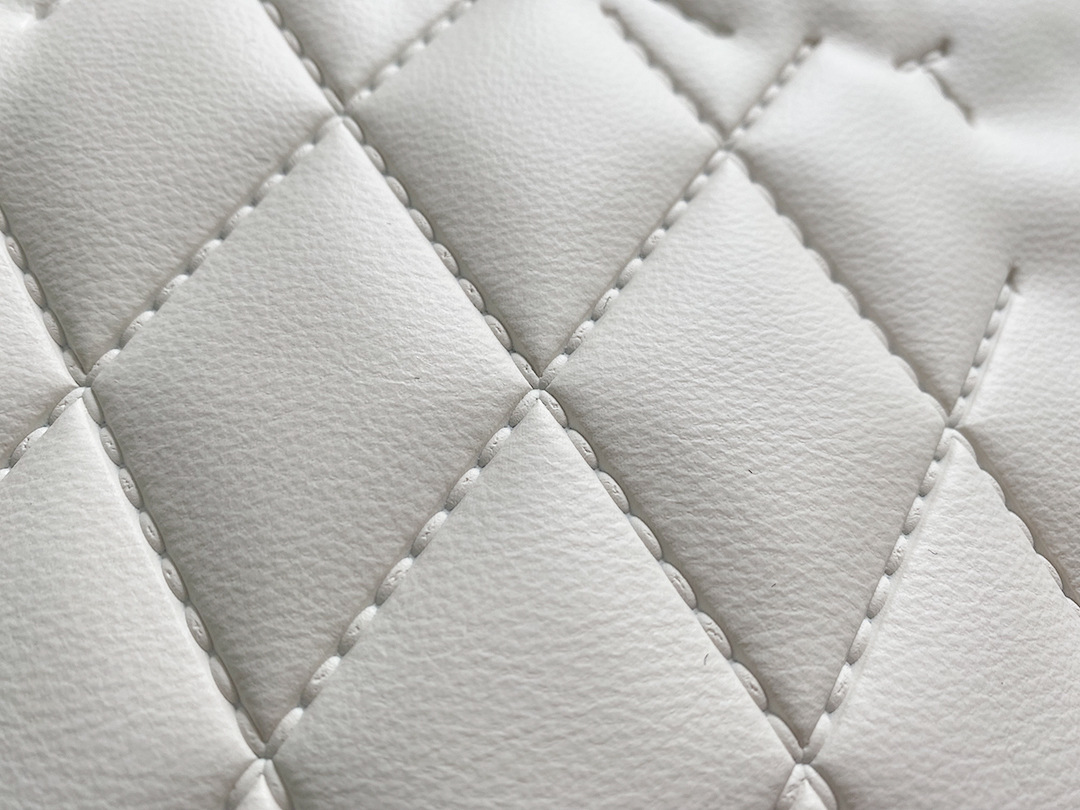 皮革坐垫压虚线